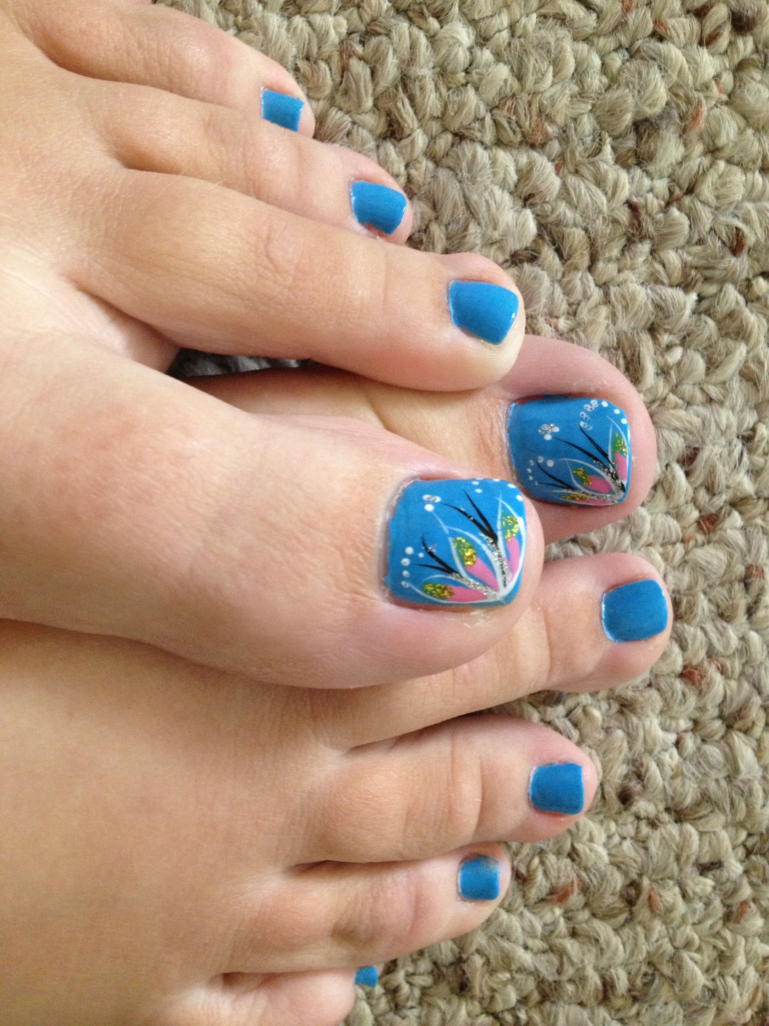 Toe Nail Designs: Boost Style In Minutes